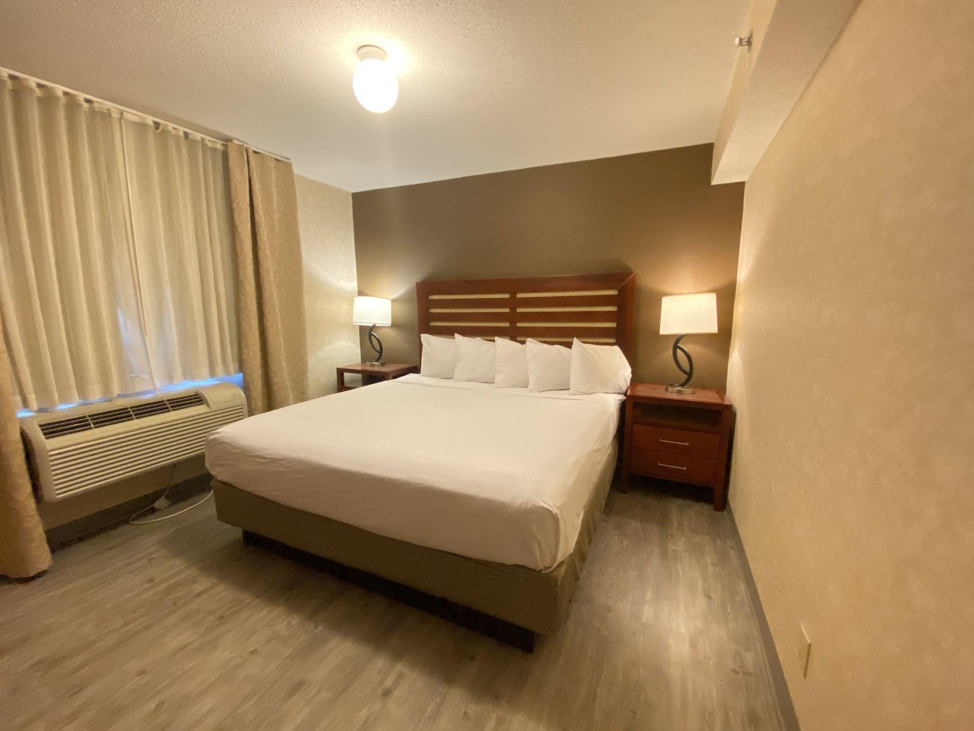 Отель Wyndham Garden Grand Rapids Airport Каскейд Экстерьер фото